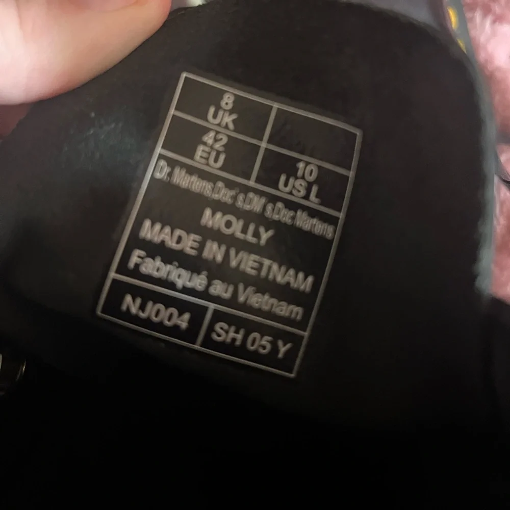 Dr. Marten Boots Style “Molly” - Picture 5 of 6